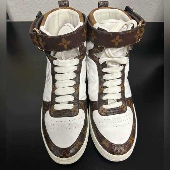 Authentic Louis Vuitton high top sneakers in women’s Italian size 37 (US 6.5) - Picture 5 of 6